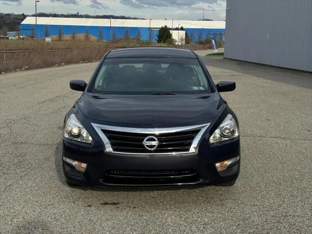 2013 Nissan Altima 2.5 SV for sale in Munhall, PA
