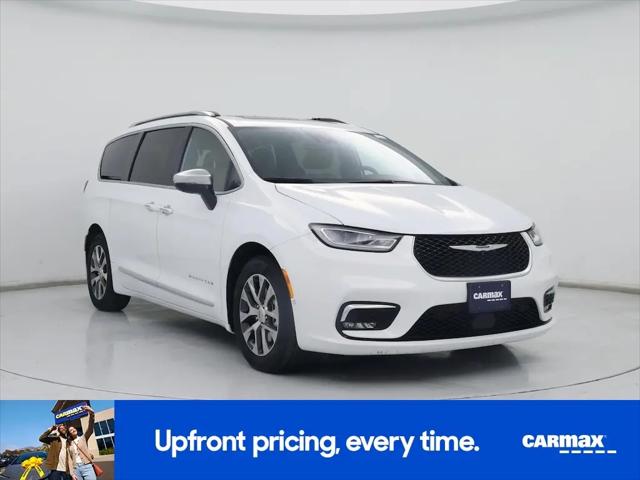 2023 Chrysler Pacifica Hybrid Pinnacle for sale in Maple Shade Township, NJ
