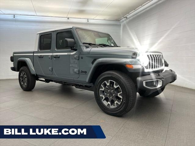 2026 Jeep Gladiator GLADIATOR SAHARA 4X4 2026 Jeep Gladiator GLADIATOR SAHARA 4X4