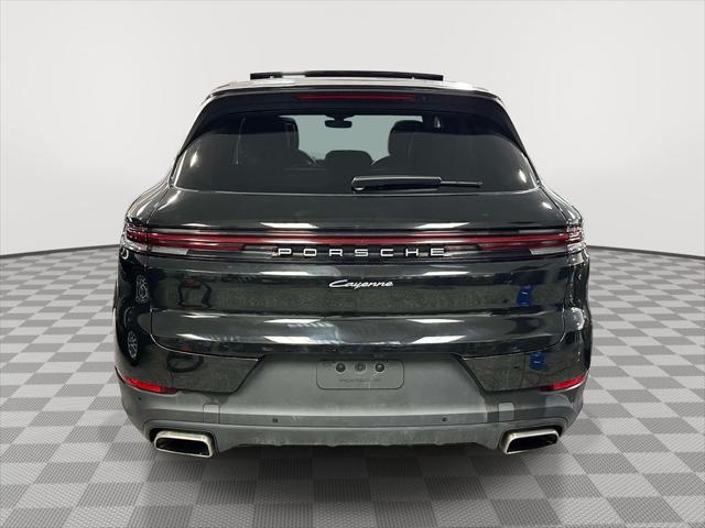 2025 Porsche Cayenne Base