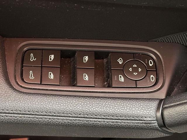 2025 Porsche Cayenne Base