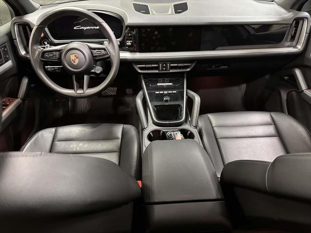 2025 Porsche Cayenne Base