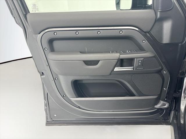 2026 Land Rover Defender P300 S