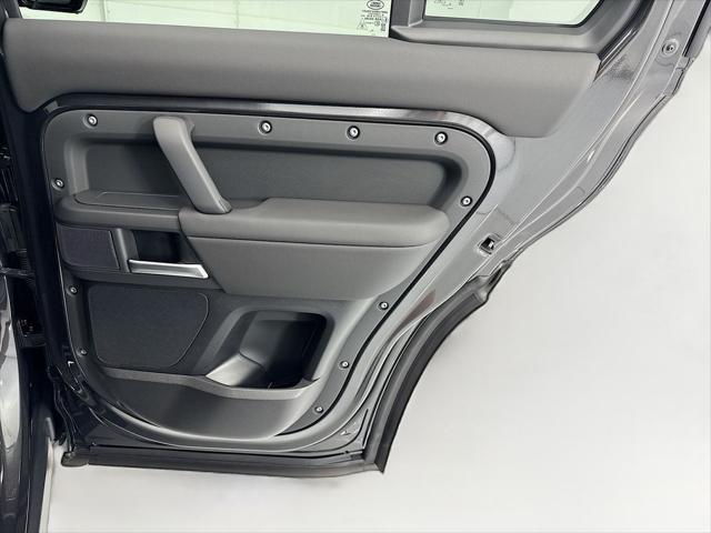 2026 Land Rover Defender P300 S