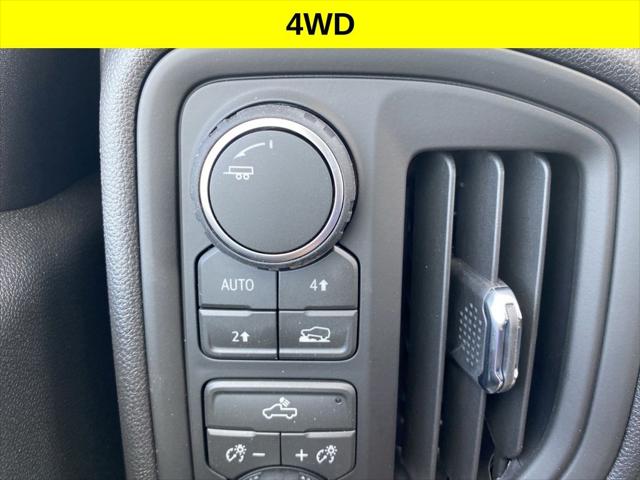2026 Chevrolet Silverado 1500 4WD Crew Cab Short Bed Custom