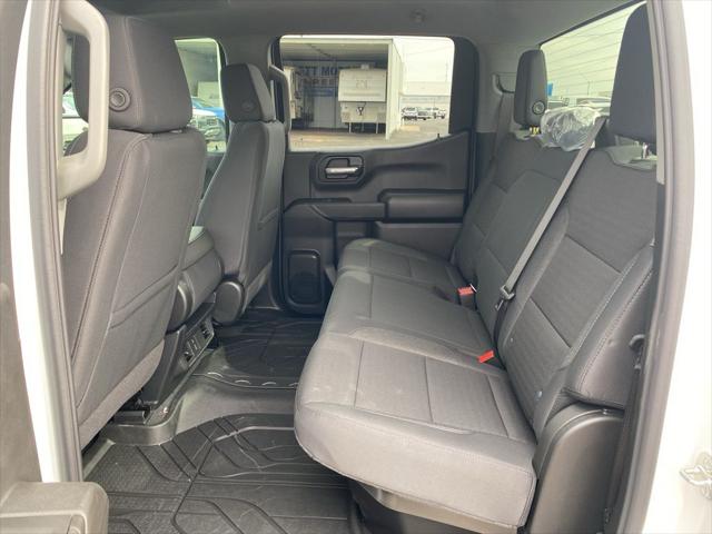2026 Chevrolet Silverado 1500 4WD Crew Cab Short Bed Custom