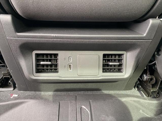 2026 Chevrolet Silverado 1500 4WD Crew Cab Short Bed Custom