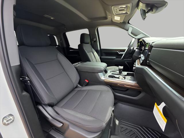 2026 Chevrolet Silverado 1500 4WD Crew Cab Standard Bed LT
