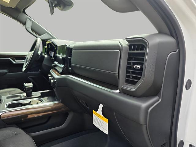 2026 Chevrolet Silverado 1500 4WD Crew Cab Standard Bed LT