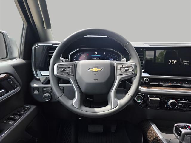 2026 Chevrolet Silverado 1500 4WD Crew Cab Standard Bed LT