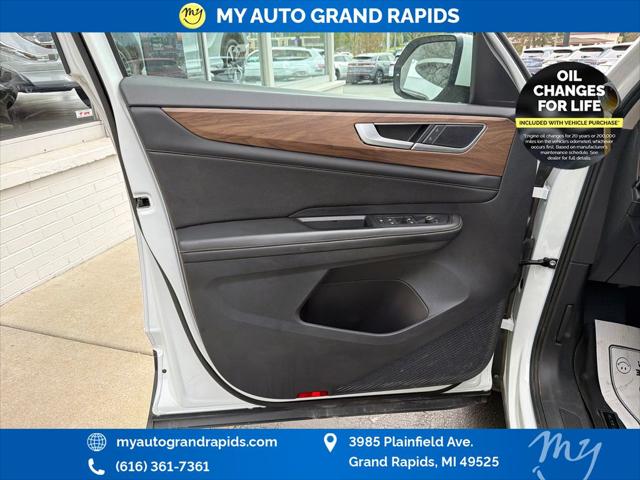 2024 Volkswagen Atlas 2.0T SE