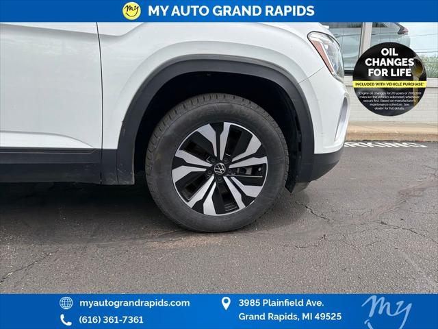 2024 Volkswagen Atlas 2.0T SE