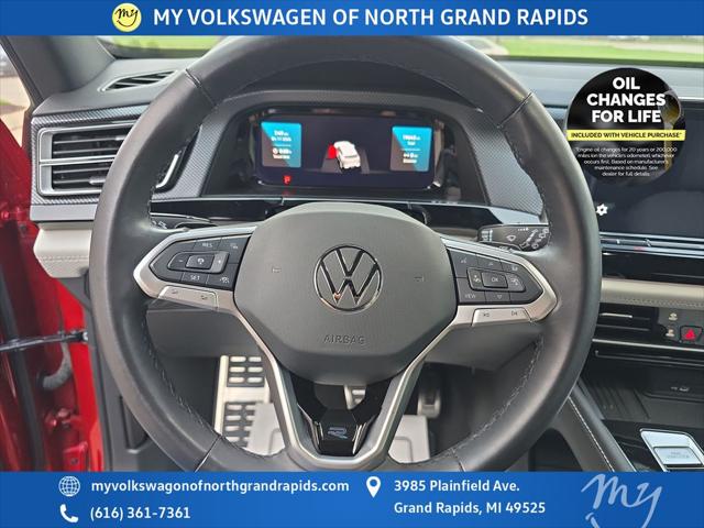 2025 Volkswagen Atlas Cross Sport 2.0T SEL Premium R-Line