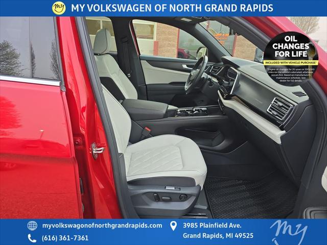 2025 Volkswagen Atlas Cross Sport 2.0T SEL Premium R-Line