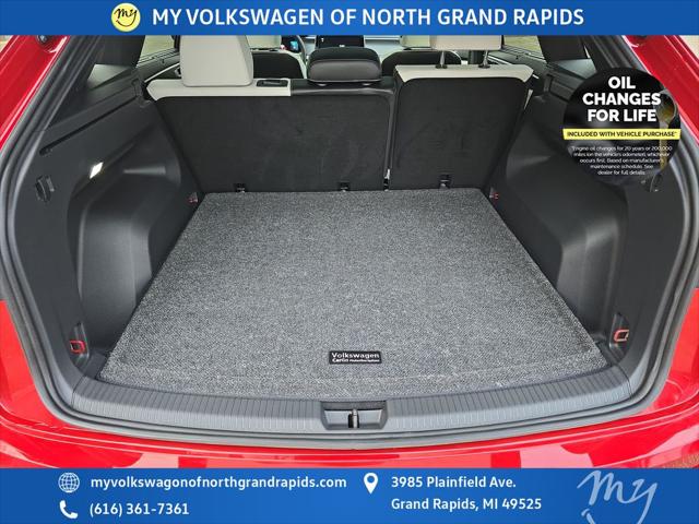 2025 Volkswagen Atlas Cross Sport 2.0T SEL Premium R-Line