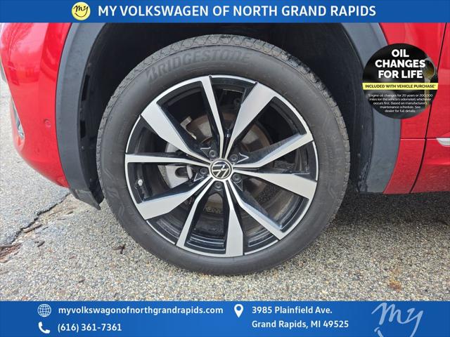 2025 Volkswagen Atlas Cross Sport 2.0T SEL Premium R-Line