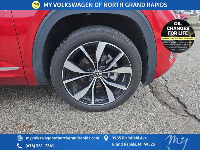 2025 Volkswagen Atlas Cross Sport 2.0T SEL Premium R-Line