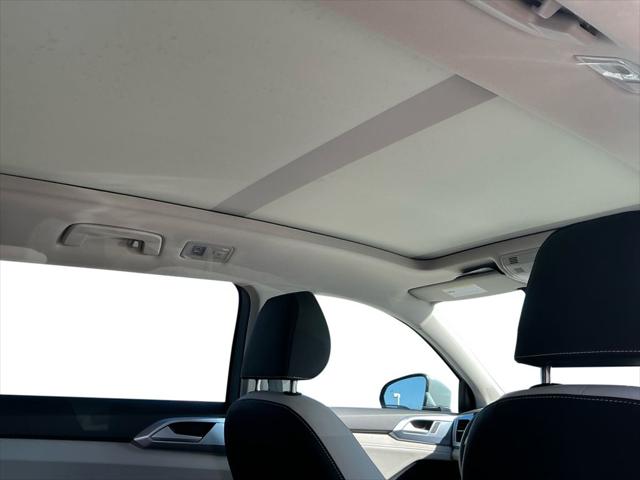 2026 Volkswagen Taos SE