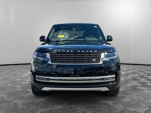 2026 Land Rover Range Rover P530 SE