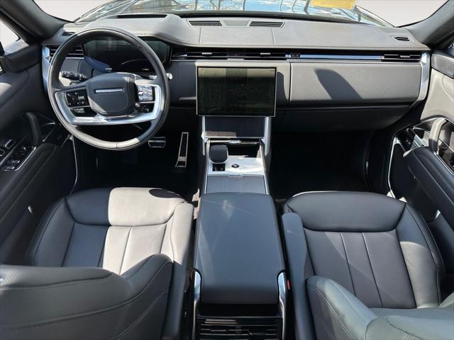 2026 Land Rover Range Rover P530 SE