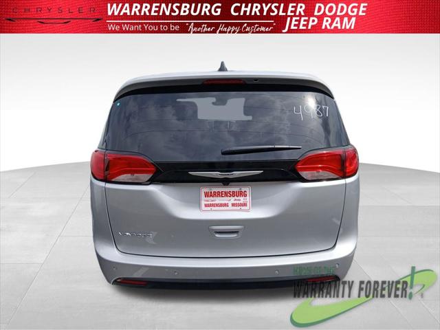 2026 Chrysler Voyager LX