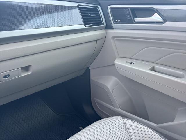 2022 Volkswagen Atlas 3.6L V6 SEL Premium R-Line