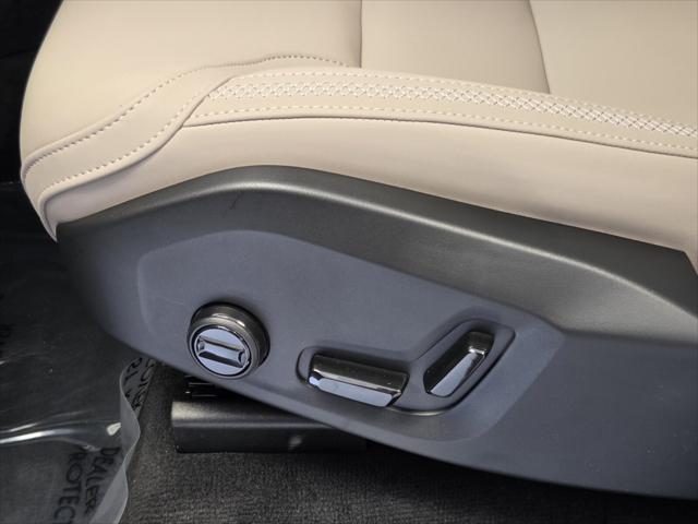 2026 Volvo XC90 Plus, B6 AWD Gas (mild hybrid), Gasoline, Bright, 7 Seats