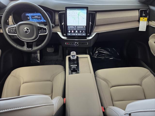 2026 Volvo XC90 Plus, B6 AWD Gas (mild hybrid), Gasoline, Bright, 7 Seats