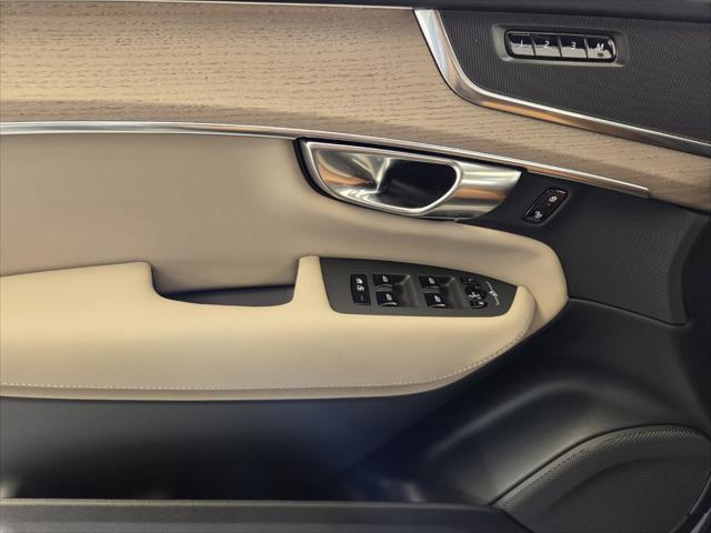 2026 Volvo XC90 Plus, B6 AWD Gas (mild hybrid), Gasoline, Bright, 7 Seats