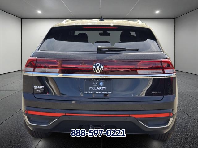 2026 Volkswagen Atlas Cross Sport SE with Technology