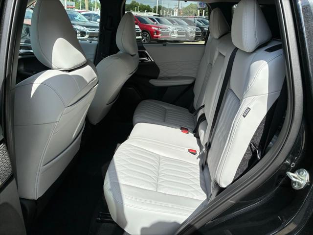 2025 Mitsubishi Outlander PLATINUM EDITION 2.5 S-AWC