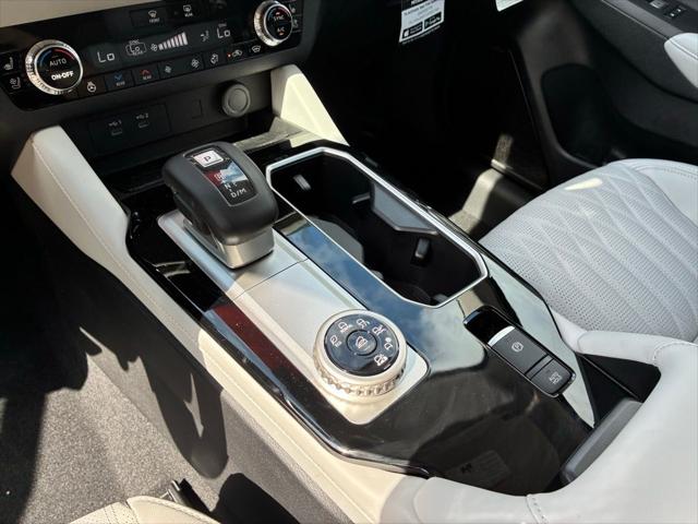 2025 Mitsubishi Outlander PLATINUM EDITION 2.5 S-AWC