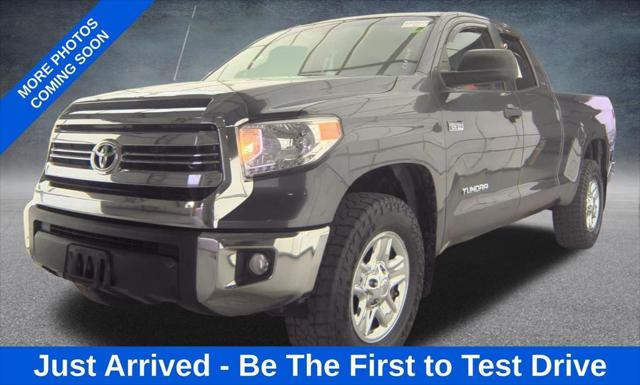 2017 Toyota Tundra SR5 5.7L V8 2017 Toyota Tundra SR5 5.7L V8