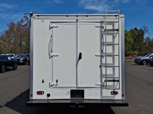 2019 Ford E-350 Cutaway Base