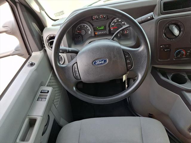 2019 Ford E-350 Cutaway Base