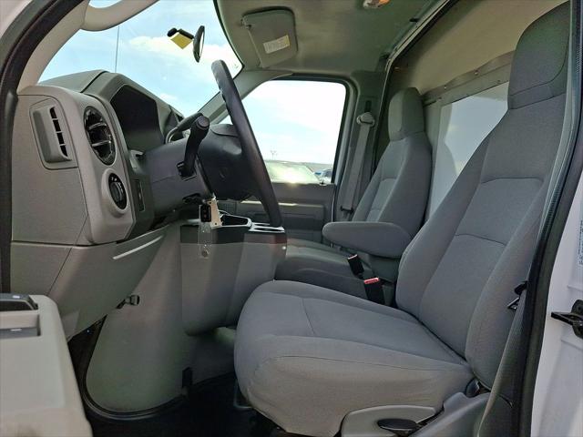 2019 Ford E-350 Cutaway Base
