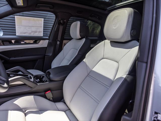 2026 Porsche Cayenne E-Hybrid Unknown