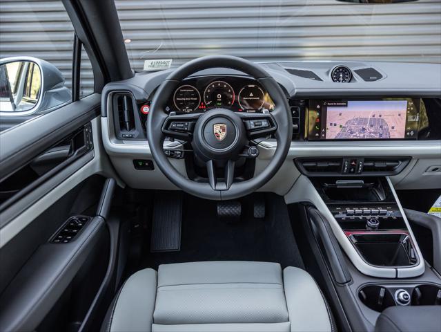 2026 Porsche Cayenne E-Hybrid Unknown