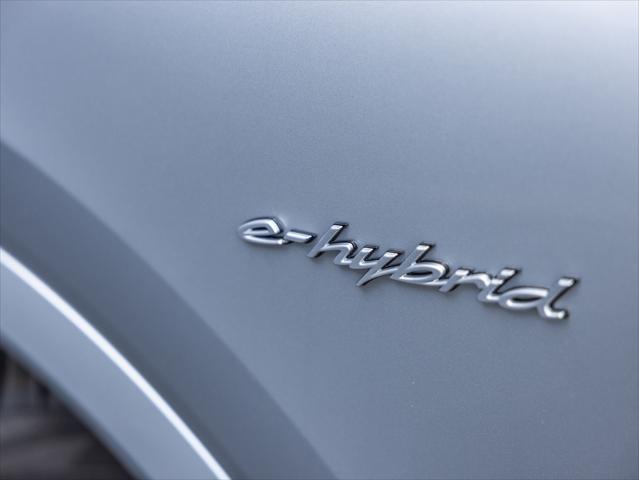 2026 Porsche Cayenne E-Hybrid Unknown