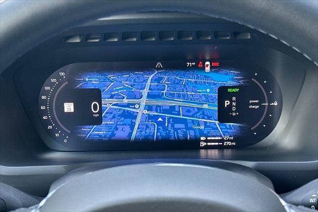 2023 Volvo XC90 Recharge T8 Ultimate Bright Theme 7-Seater
