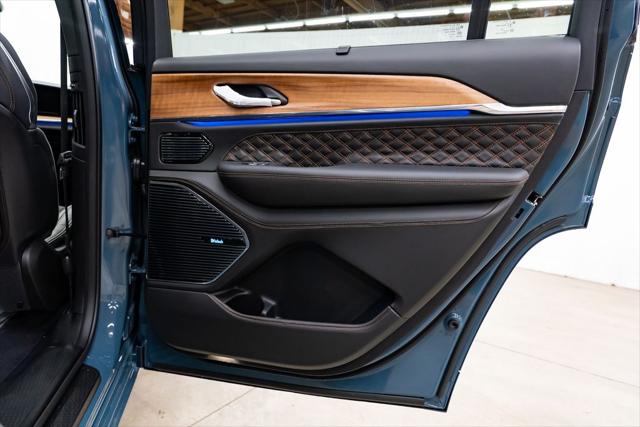 2026 Jeep Grand Cherokee L Summit 4x4