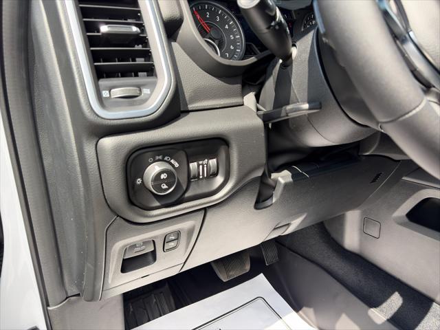 2026 Ram 1500 Big Horn Crew Cab 4x4 64 Box