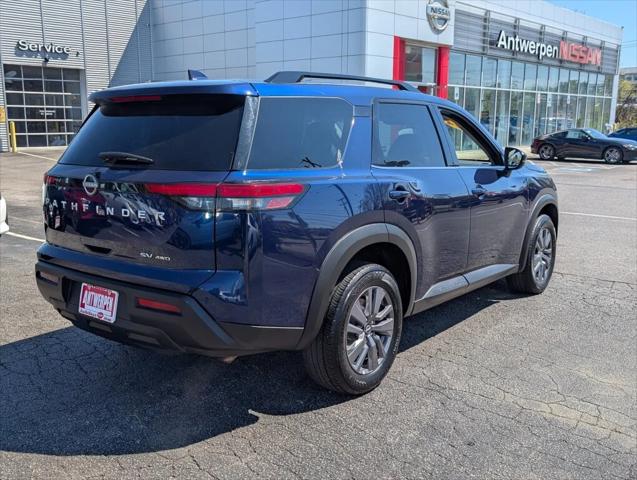 2024 Nissan Pathfinder SV 4WD