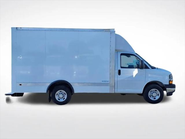 2025 Chevrolet Express Cutaway Work Van