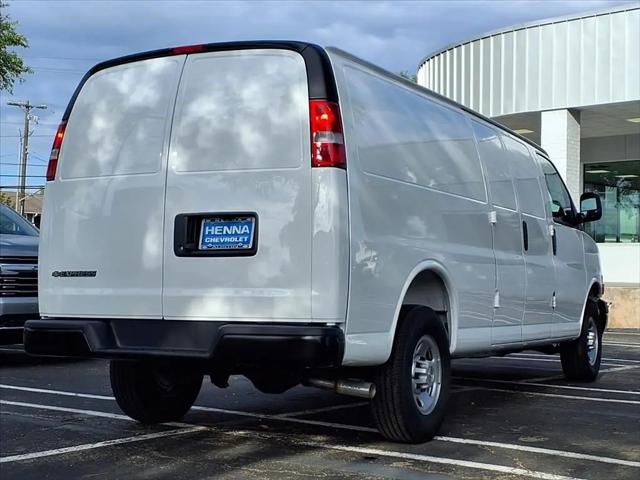 2026 Chevrolet Express Cargo Van 2500 Extended Wheelbase, WT, RWD