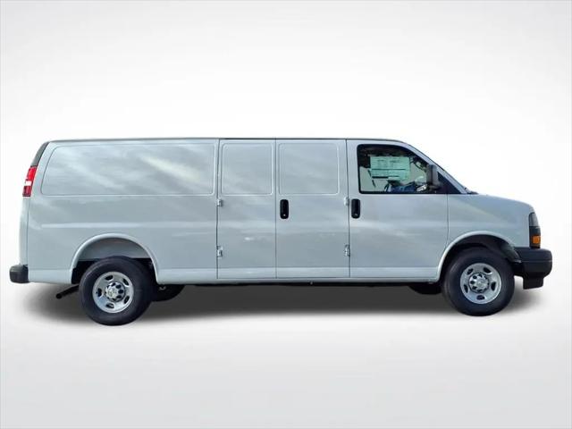 2026 Chevrolet Express Cargo Van 2500 Extended Wheelbase, WT, RWD