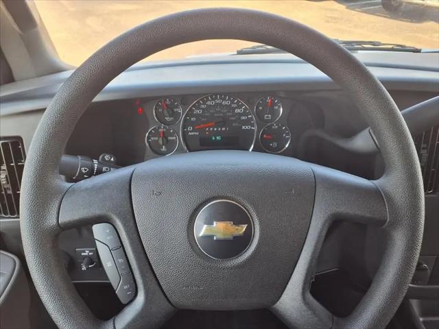 2025 Chevrolet Express Cutaway Work Van