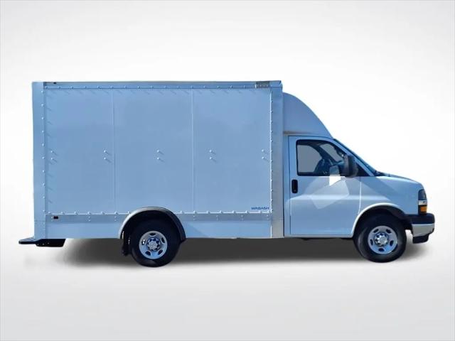 2025 Chevrolet Express Cutaway Work Van