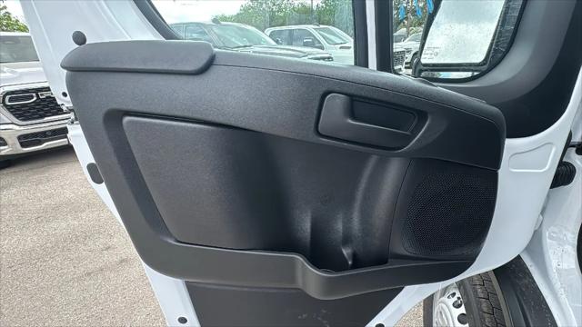 2026 Ram ProMaster Cargo Van Tradesman Low Roof 136" WB w/Pass Seat