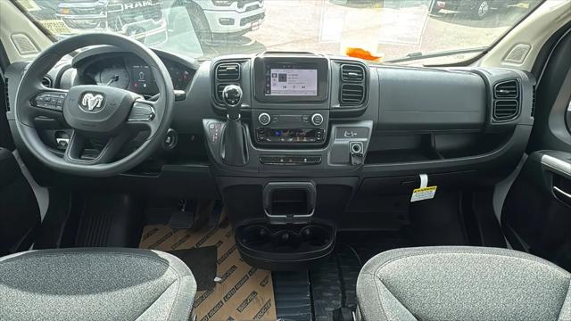 2026 Ram ProMaster Cargo Van Tradesman Low Roof 136" WB w/Pass Seat
